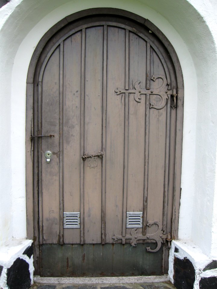 Suomussalmi church door