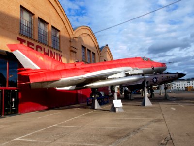 Sukhoi Su-22M4 Fitter 9 M09 pic2