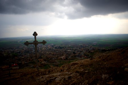 Sun setting over alQosh 06