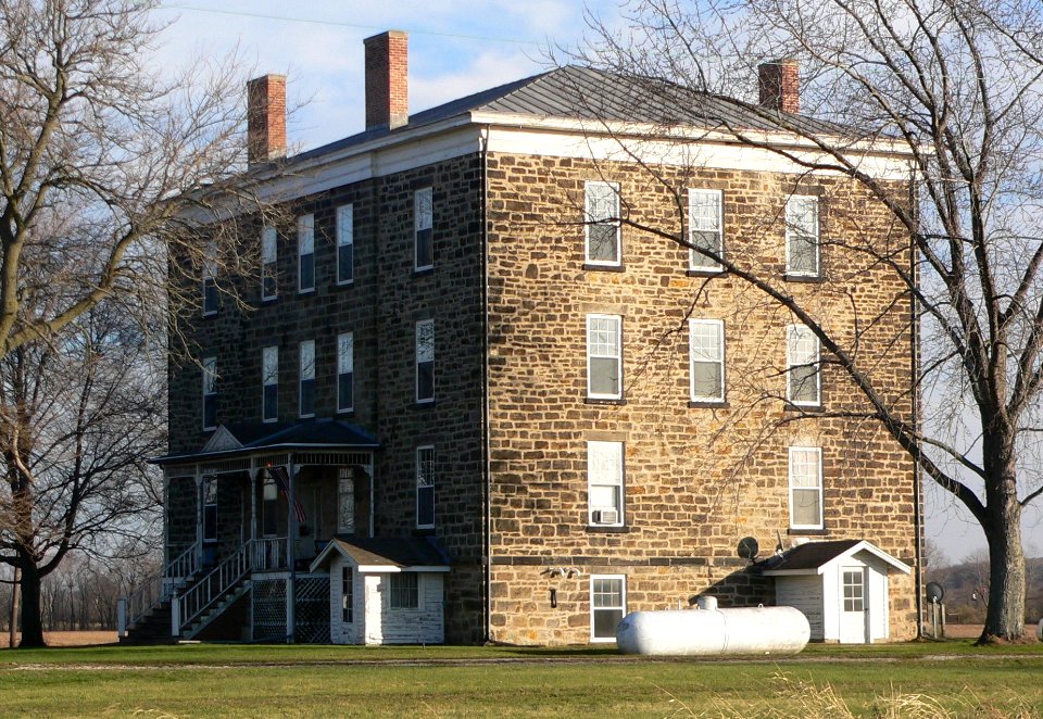 Sulphur Springs Hotel (La Salle County, Illinois) from NW