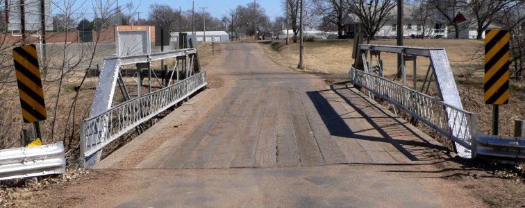 Superior, Nebraska W 4th St Lost Creek bridge 3