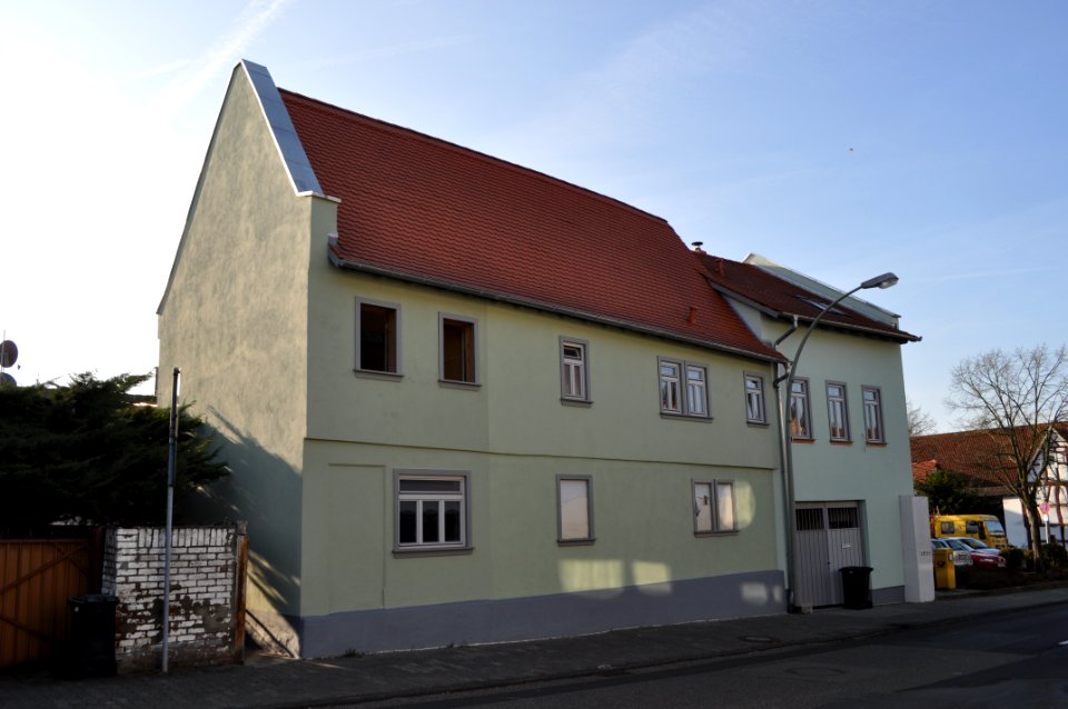 Sulzbach, Schwalbacher Straße 4
