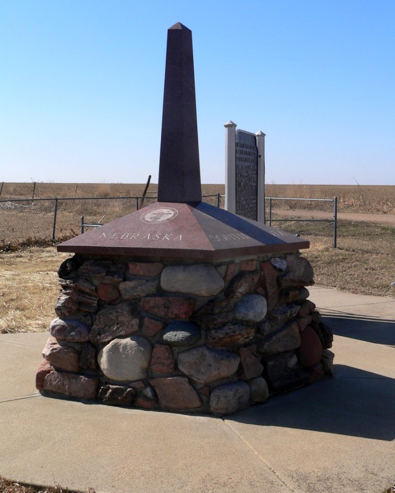 Survey monument JF00-072 from NE 1