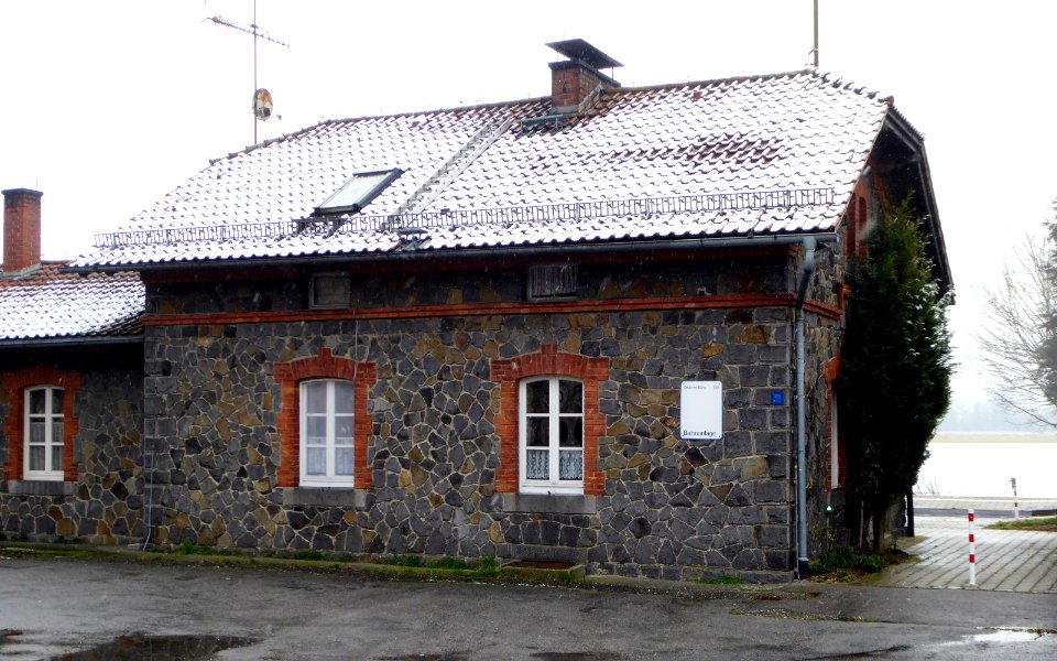 Sulzbach a Inn, Bahnhof v NW, 2