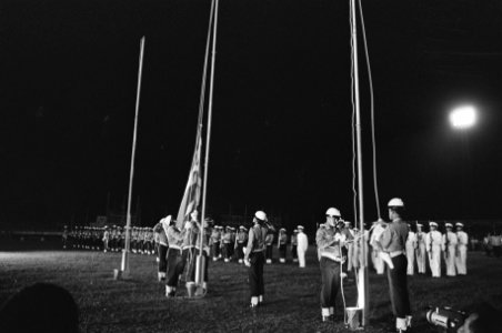 Suriname onafhankelijkheid op 2511 etc plechtigheden in stadion van Paramari, Bestanddeelnr 928-3012