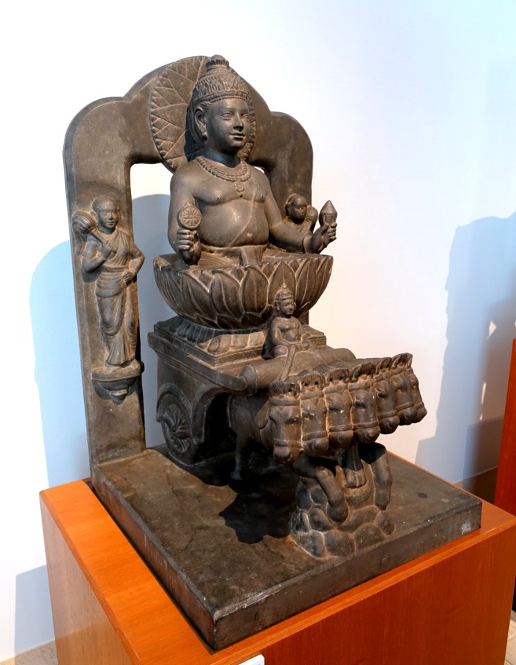 Surya, East India, 19th century AD, chlorite, view 1 - Matsuoka Museum of Art - Tokyo, Japan - DSC07161