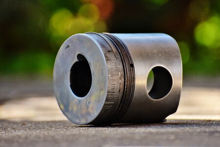 Mechanic auto part defect