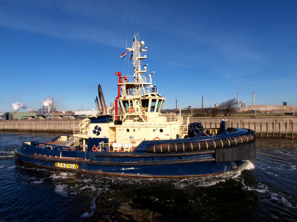 Svitzer Pembroke IMO 9557927 in the locks of IJmuiden, Port of Amsterdam photo-6