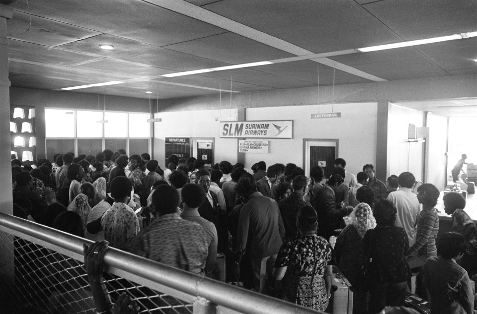 Suriname vertrekhal luchthaven, Bestanddeelnr 928-2827