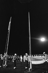 Suriname onafhankelijkheid op 2511 etc plechtigheden in stadion van Paramari, Bestanddeelnr 928-3013