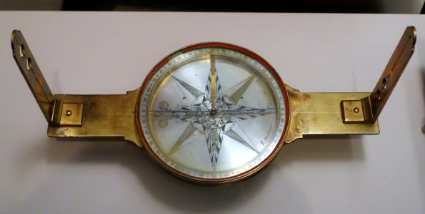 Surveyor's compass by David Rittenhouse, believed to be given to George Washington in 1782 - National Museum of American History - DSC00136