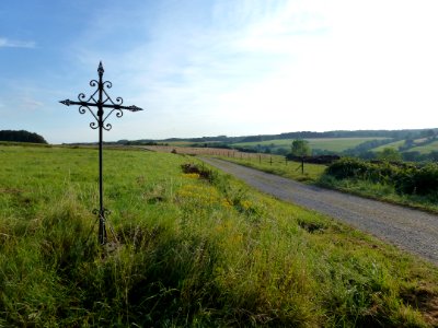 Suzanne (Ardennes) croix au nord