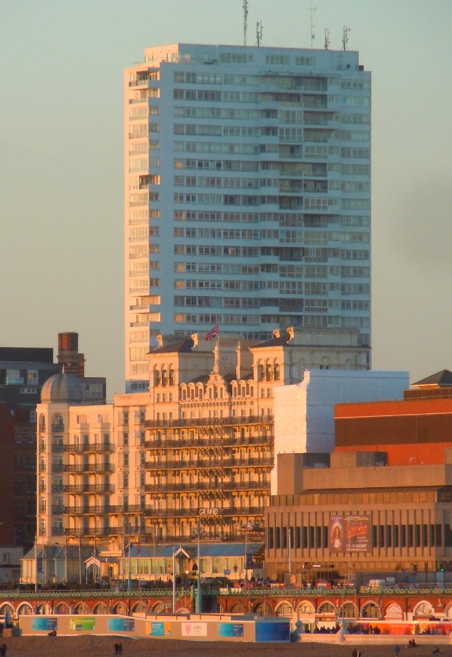 Sussex Heights, off Cannon Place, Brighton (January 2017, seen from Palace Pier) (1)