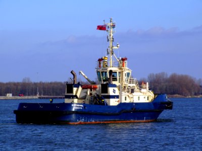 Svitzer Mull - IMO 9292905 24Feb2008 Port of Amsterdam in front of locks IJmuiden, Holland 24-Feb-2008