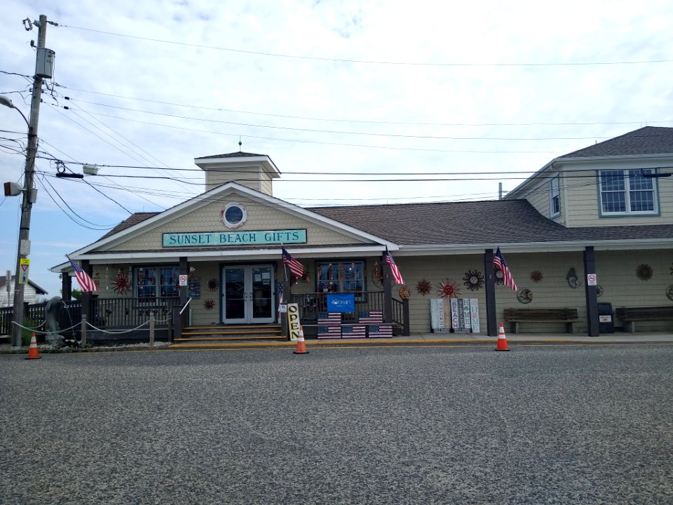 Sunset Beach gift shop (NJ)