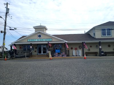 Sunset Beach gift shop (NJ) photo