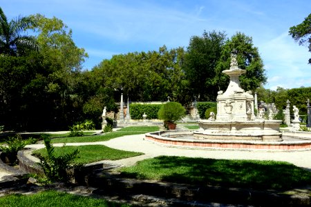 Sutri Fountain - Vizcaya Museum and Gardens - Miami, Florida - DSC08698