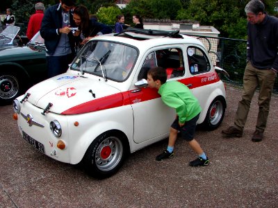 Suresnes Auto Retro49