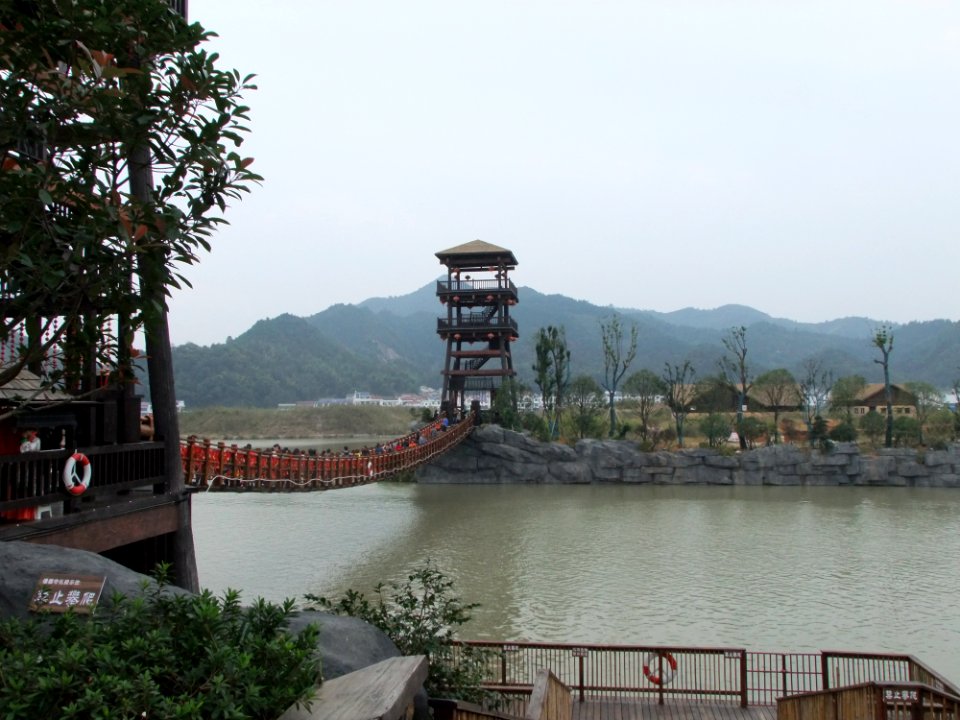 Suspension bridge and observation tower in Tanhe Ancient City, picture3