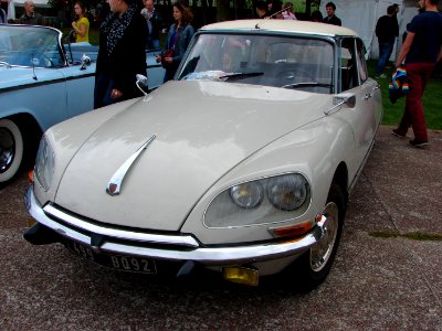 Suresnes Auto Retro33