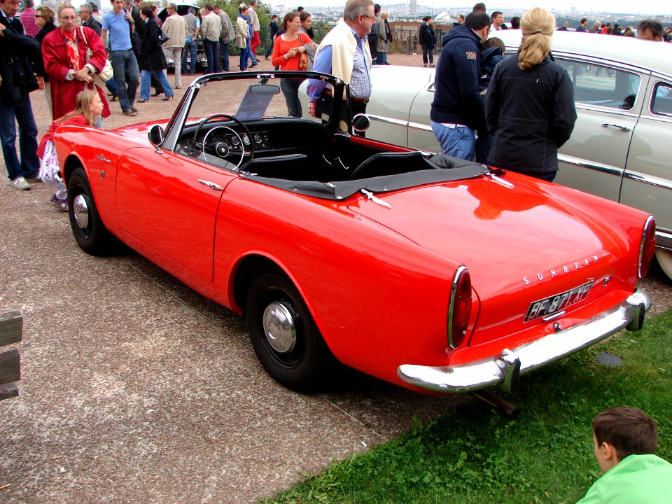 Suresnes Auto Retro24