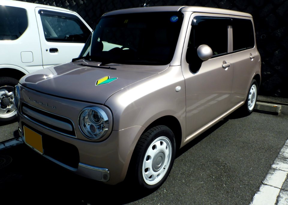 SUZUKI ALTO LAPIN Chocolat (HE22S) front