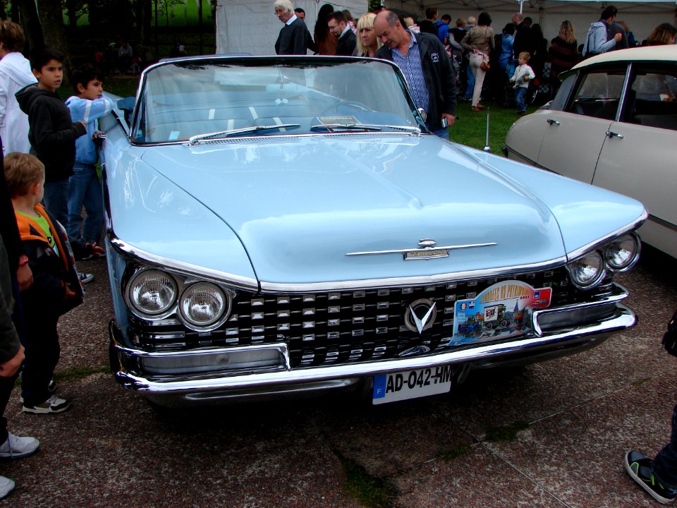 Suresnes Auto Retro32