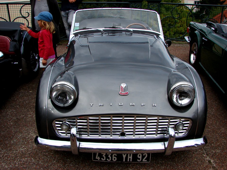 Suresnes Auto Retro47