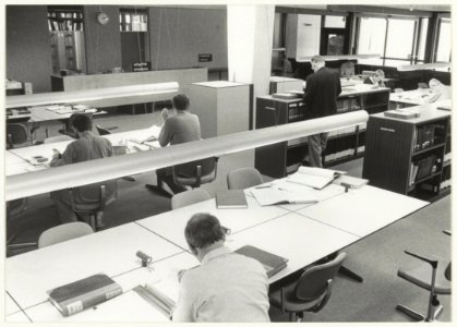 Studiezaal van het Rijksarchief Noord-Holland aan de Kleine Houtweg 18. NL-HlmNHA 54015561