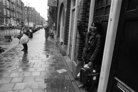 Surinaamse jongen Sjam Chatterpal vlak voor uitwijzing vrijgelaten Sjam met kof, Bestanddeelnr 932-8914