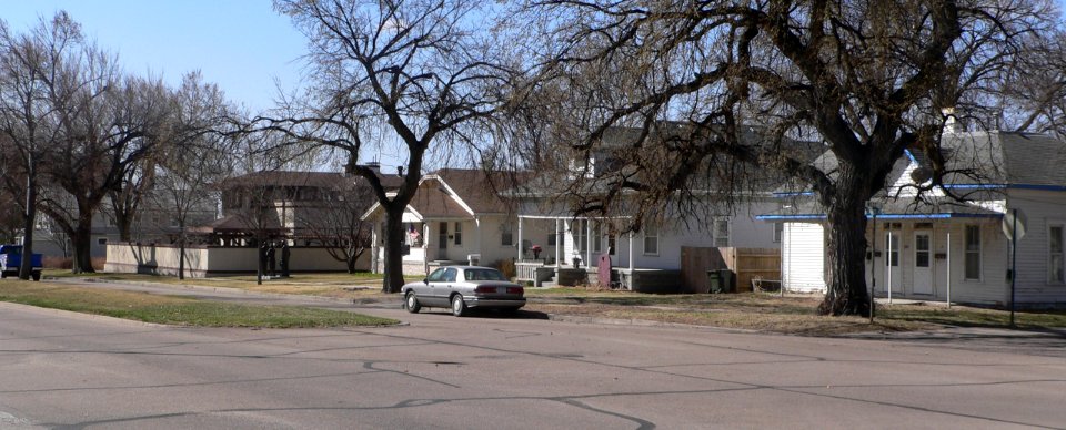 Sutton House (McCook, Nebraska) setting from NNE 2