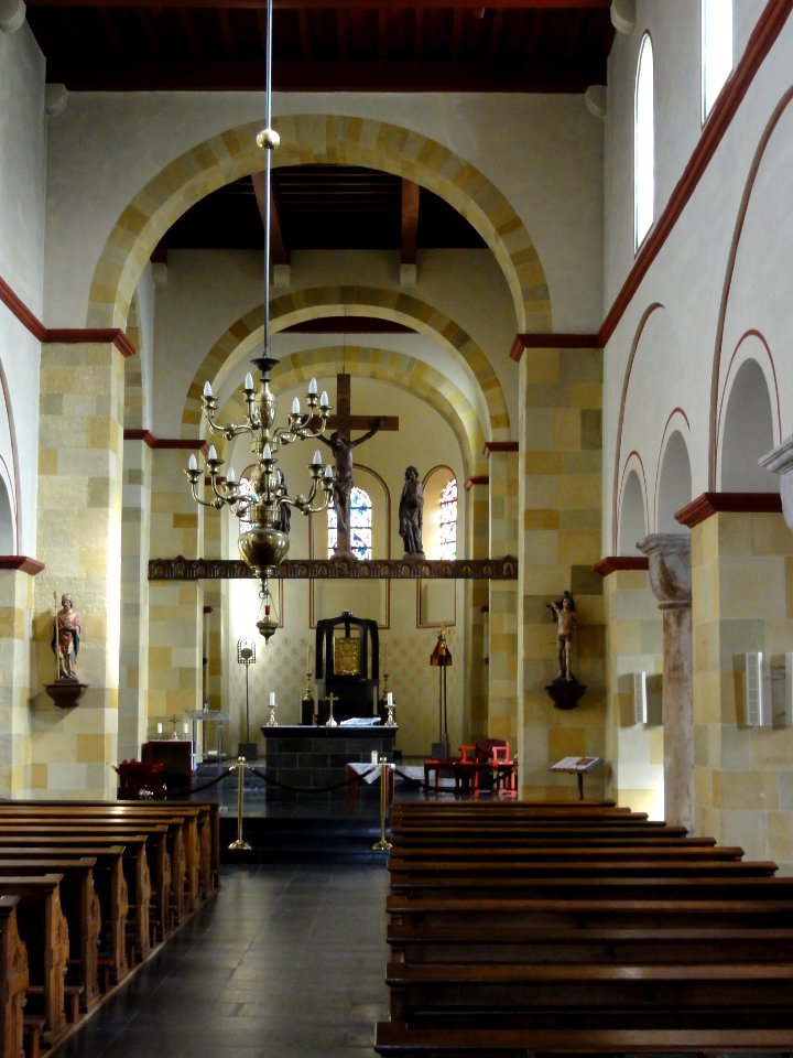 Susteren, Limburg, basiliek interieur