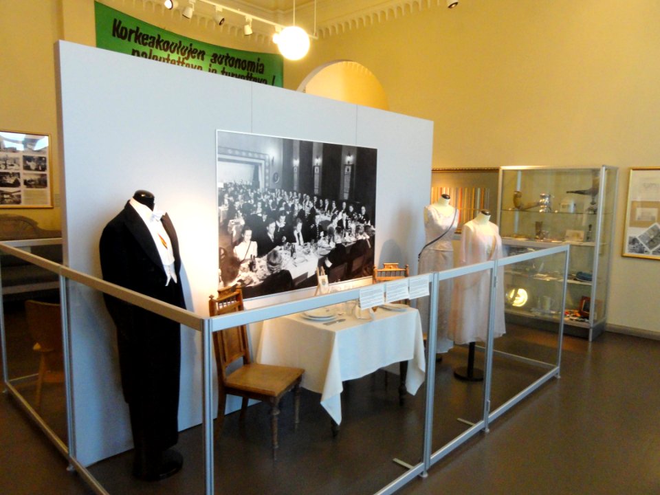 Student dining - Arppeanum - DSC05080