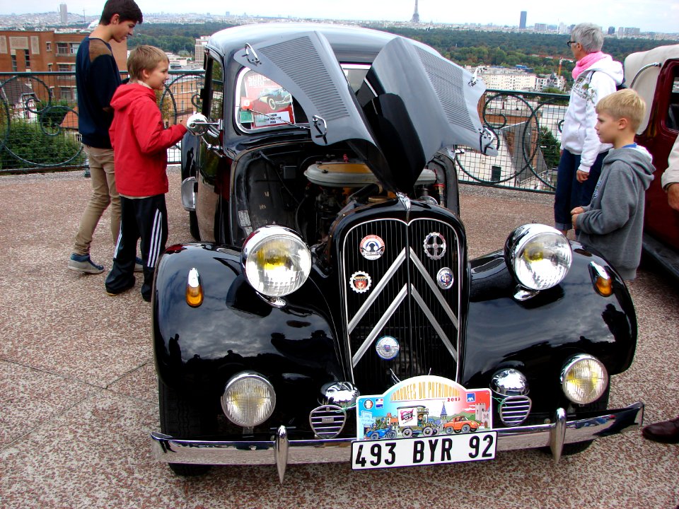 Suresnes Auto Retro15