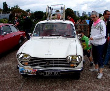 Suresnes Auto Retro53