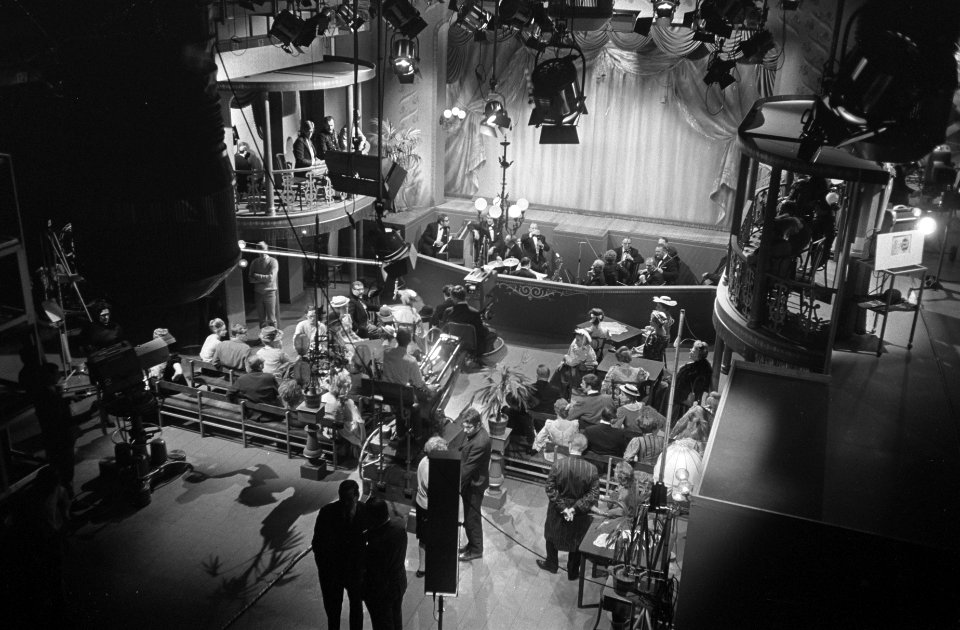Studio 3, Bestanddeelnr 921-7342