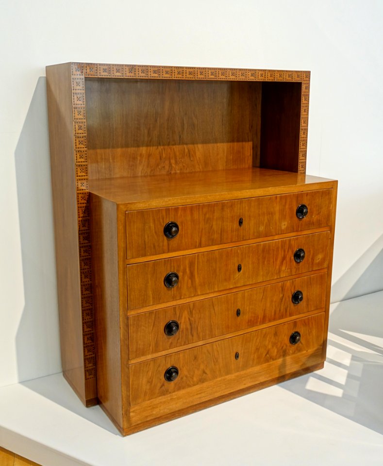 Study by Albin Muller, 2 of 4, Hofmobelfabrik Ludwig Alter, 1914, American nutwood, palisander - Museum Künstlerkolonie Darmstadt - Mathildenhöhe - Darmstadt, Germany - DSC06016