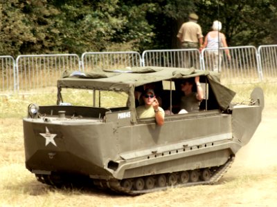STUDEBAKER WEASEL CARGO CARRIER pic-004
