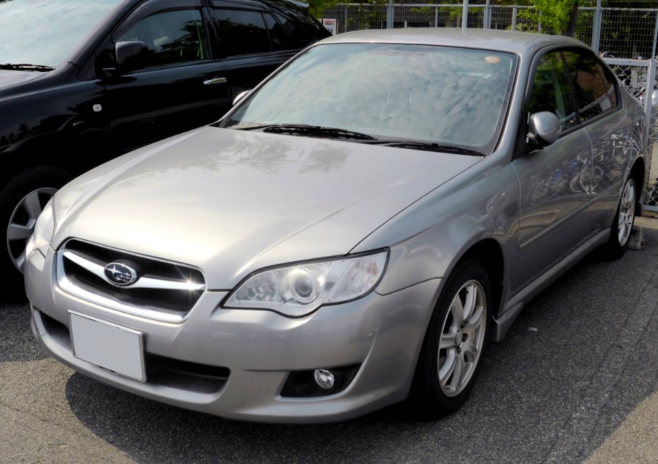 Subaru LEGACY B4 2.0GT (BL5) front