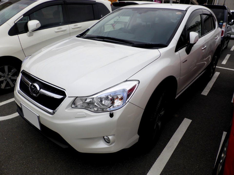 Subaru XV HYBRID 2.0i-L EyeSight (GPE) front