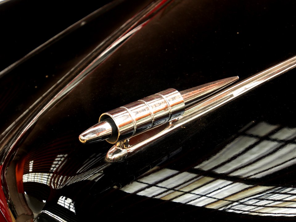 Studebaker Commander hood ornament pic2