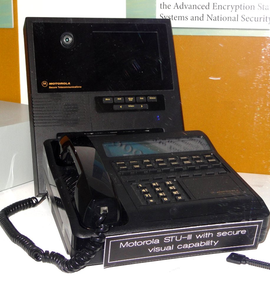 STU-III by Motorola - National Cryptologic Museum - DSC07958