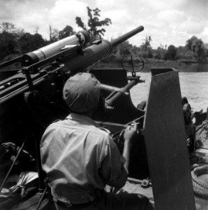 Stuk luchtafweergeschut op een schip, Bestanddeelnr 8164