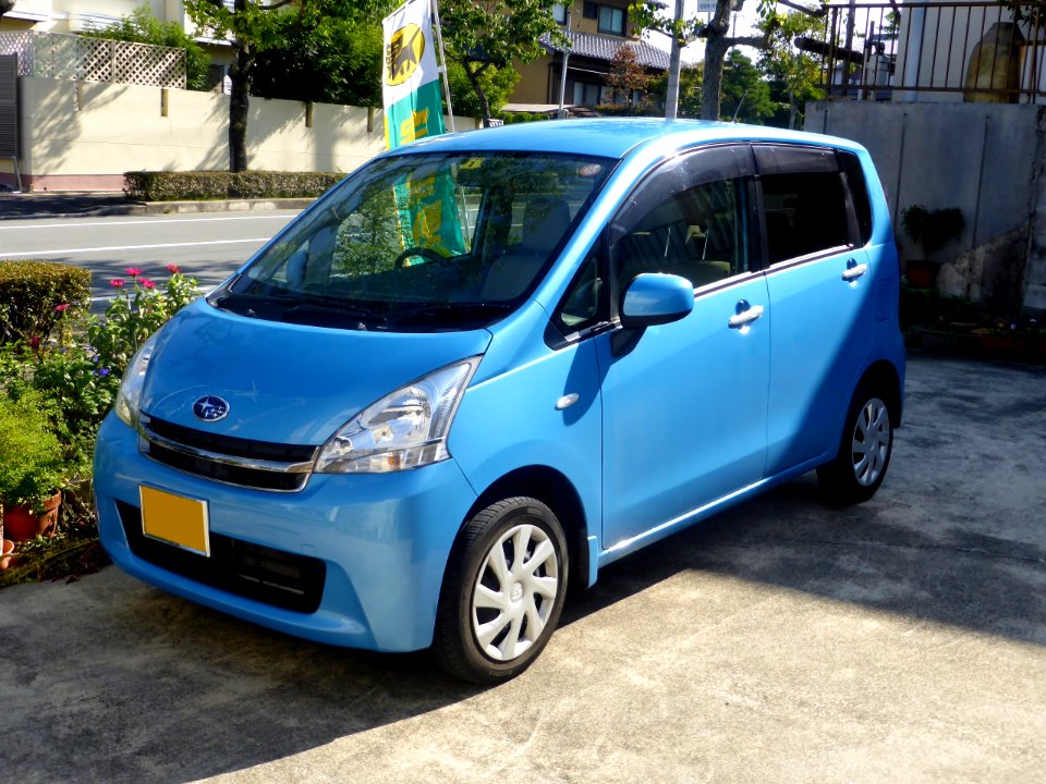 Subaru Stella (LA100F) Front