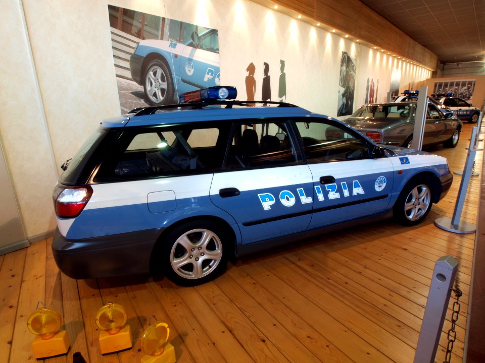 Subaru Polizia photo-1