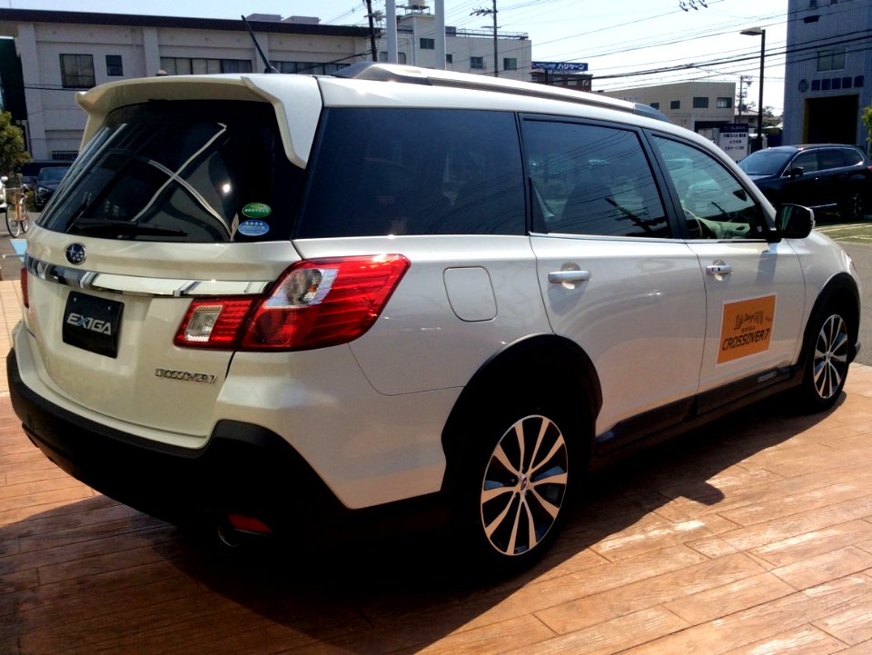 Subaru EXIGA CROSSOVER 7 (YAM) rear