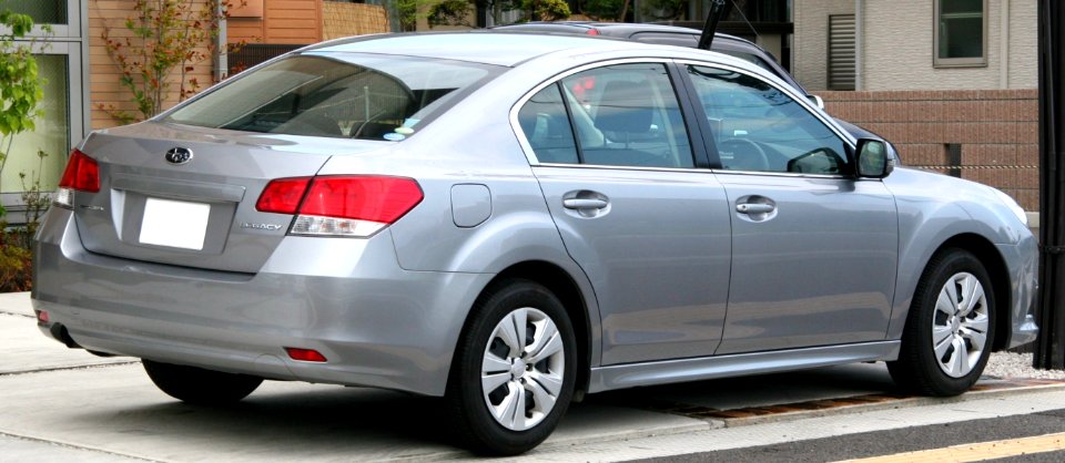 Subaru Legacy B4 BM 2.5i rear