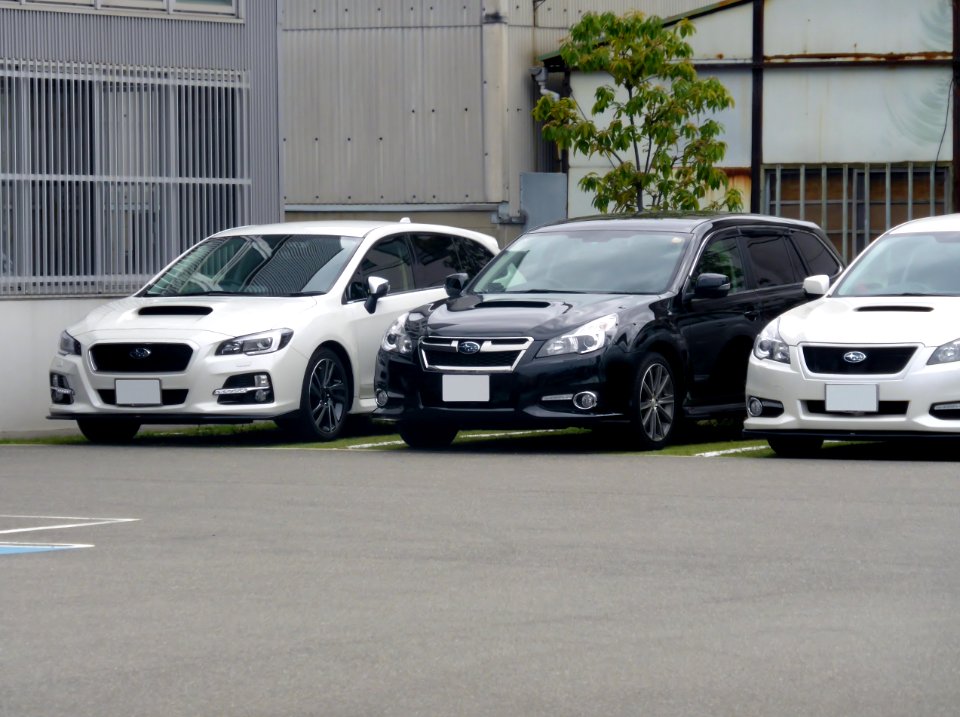 Subaru LEVORG 1.6GT-S EyeSight (VM4) & LEGACY TOURINGWAGON 2.0GT DIT EyeSight (BRG) front