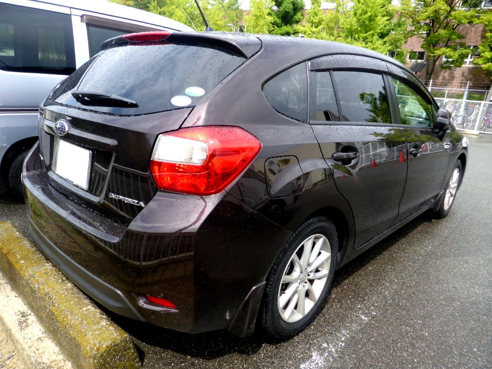 Subaru IMPREZA SPORT 2.0i (GP6) rear
