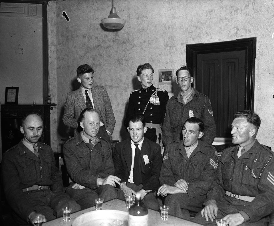 Studentenfeest, Bestanddeelnr 902-1891